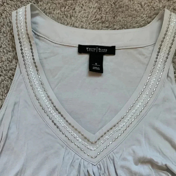 White House Black Market tank top with ruffles and details on the neckline - Picture 2 of 4